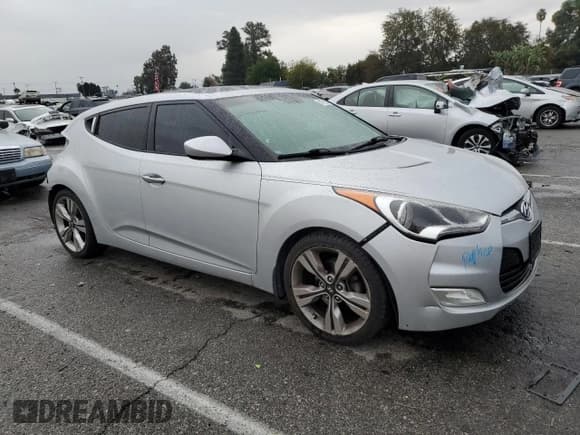 ✅ 2013 Hyundai Veloster w/Gray Int • VIN: KMHTC6AD2DU093056 • Lot: 81179253. Listed on Copart with 144,405 mi. Free auction sales archive from the USA and detailed vehicle history report at DreamBid. Image 4.
