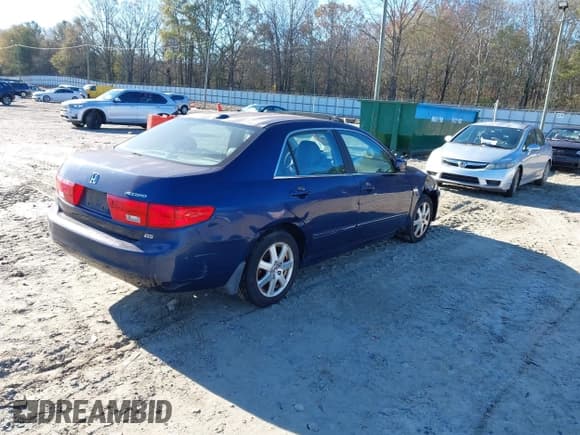 ✅ 2005 Honda Accord EX-L • VIN: 1HGCM66585A066368 • Лот: 43789894. Опубликован ранее на IAAI с пробегом 294 093 миль. Бесплатный доступ к архиву аукционных продаж из США и подробный отчёт об истории автомобиля на DreamBid. Изображение 4.