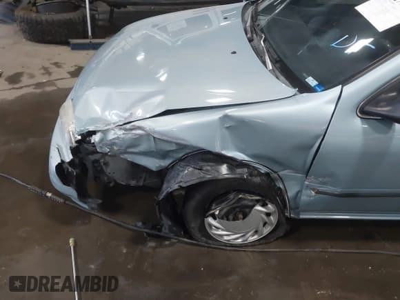 ✅ 1996 Nissan Sentra XE • VIN: 3N1AB41DXTL000783 • Lot: 41271850. Listed on IAAI with 121,269 mi. Free auction sales archive from the USA and detailed vehicle history report at DreamBid. Image 6.