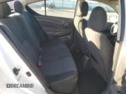 ✅ 2018 Nissan Versa SV • VIN: 3N1CN7AP8JL810292 • Lot: 90975665. Wystawiony na Copart z przebiegiem 113 007 mil. Bezpłatny archiwum sprzedaży aukcyjnych z USA i szczegółowy raport historii pojazdu na DreamBid. Zdjęcie 10.