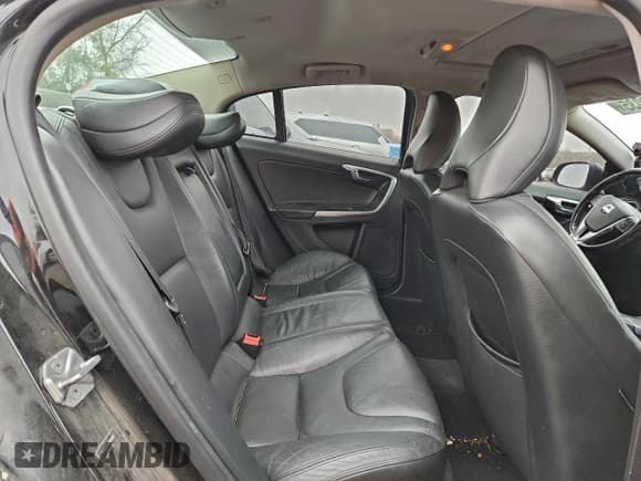 ✅ 2014 Volvo S60 T5 • VIN: YV1612FS9E2294662 • Лот: 93979035. Опубликован ранее на Copart с пробегом Не указан. Бесплатный доступ к архиву аукционных продаж из США и подробный отчёт об истории автомобиля на DreamBid. Изображение 10.