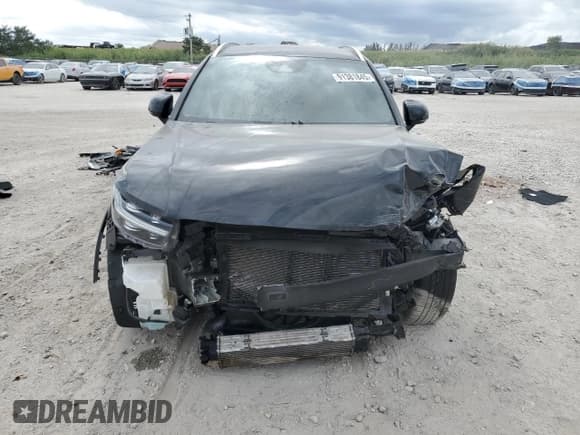 ✅ 2019 Volvo XC40 Momentum • VIN: YV4162UK2K2155020 • Лот: 91381845. Опубликован ранее на Copart с пробегом 55 824 миль. Бесплатный доступ к архиву аукционных продаж из США и подробный отчёт об истории автомобиля на DreamBid. Изображение 5.