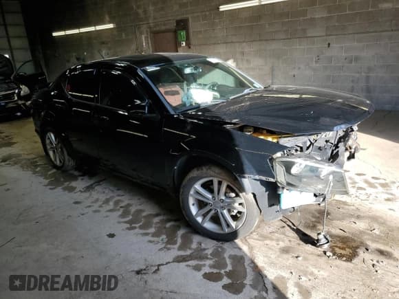 ✅ 2011 Dodge Avenger Heat • VIN: 1B3BD1FG2BN621982 • Лот: 82755244. Опубликован ранее на Copart с пробегом 131 367 миль. Бесплатный доступ к архиву аукционных продаж из США и подробный отчёт об истории автомобиля на DreamBid. Изображение 4.