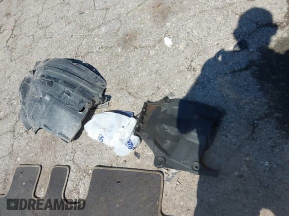 ✅ 2015 Nissan Pathfinder Platinum • VIN: 5N1AR2MM6FC613973 • Lot: 42898707. Listed on IAAI with 171,391 mi. Free auction sales archive from the USA and detailed vehicle history report at DreamBid. Image 12.