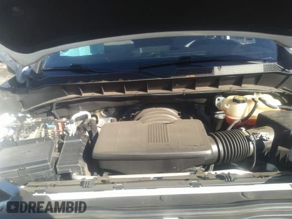 ✅ 2020 Chevrolet Silverado 1500 RST • VIN: 1GCUYEED0LZ117225 • Lot: 41734357. Wystawiony na IAAI z przebiegiem 75 279 mil. Bezpłatny archiwum sprzedaży aukcyjnych z USA i szczegółowy raport historii pojazdu na DreamBid. Zdjęcie 10.