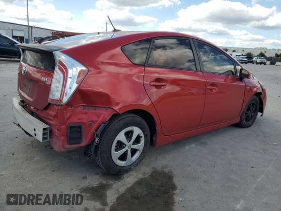 ✅ 2013 Toyota Prius Three • VIN: JTDKN3DU7D5607692 • Лот: 86500895. Опубликован ранее на Copart с пробегом 204 504 миль. Бесплатный доступ к архиву аукционных продаж из США и подробный отчёт об истории автомобиля на DreamBid. Изображение 3.