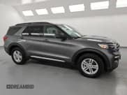 ✅ 2024 Ford Explorer XLT • VIN: 1FMSK8DHXRGA04929 • Lot: 58089255. Wystawiony na Copart z przebiegiem 31 290 mil. Bezpłatny archiwum sprzedaży aukcyjnych z USA i szczegółowy raport historii pojazdu na DreamBid. Zdjęcie 4.