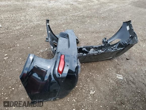 ✅ 2017 Jeep Cherokee Overland • VIN: 1C4PJMJS7HW557791 • Lot: 63774495. Listed on Copart with 49,280 mi. Free auction sales archive from the USA and detailed vehicle history report at DreamBid. Image 13.