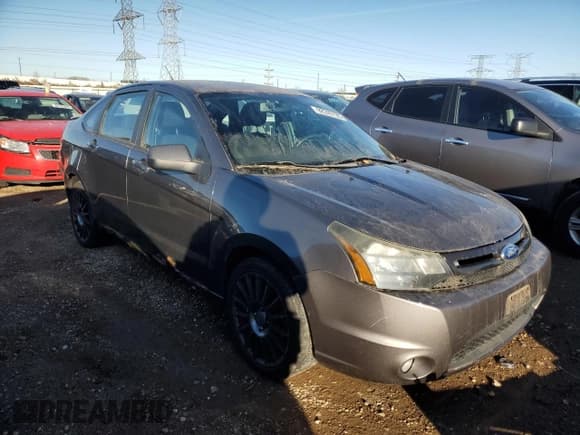 ✅ 2011 Ford Focus SES • VIN: 1FAHP3GN6BW125169 • Lot: 92245135. Wystawiony na Copart z przebiegiem 168 070 mil. Bezpłatny archiwum sprzedaży aukcyjnych z USA i szczegółowy raport historii pojazdu na DreamBid. Zdjęcie 4.