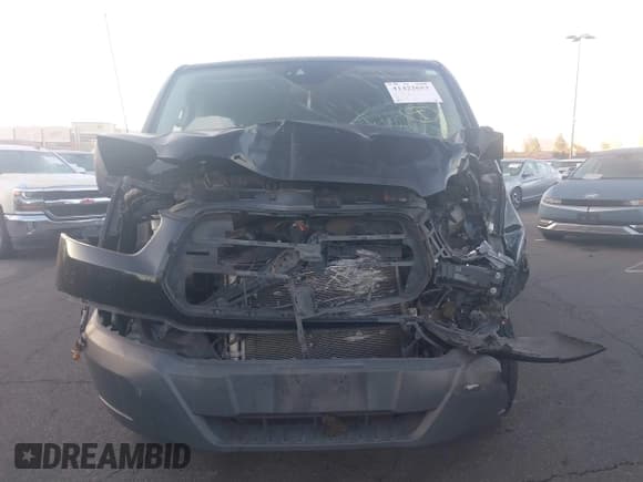 ✅ 2017 Ford Transit XL • VIN: 1FBZX2ZM8HKB08231 • Lot: 41422653. Wystawiony na IAAI z przebiegiem Nie podano. Bezpłatny archiwum sprzedaży aukcyjnych z USA i szczegółowy raport historii pojazdu na DreamBid. Zdjęcie 13.