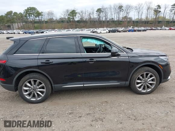 ✅ 2022 Lincoln Corsair Standard • VIN: 5LMCJ1D90NUL35454 • Лот: 42059233. Опубликован ранее на IAAI с пробегом 12 732 миль. Бесплатный доступ к архиву аукционных продаж из США и подробный отчёт об истории автомобиля на DreamBid. Изображение 13.