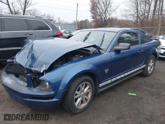 ✅ 2009 Ford Mustang • VIN: 1ZVHT80N995144826 • Lot: 43756704. Listed on IAAI with 89,394 mi. Free auction sales archive from the USA and detailed vehicle history report at DreamBid. Image 2.