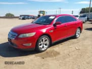 ✅ 2011 Ford Taurus SHO • VIN: 1FAHP2KTXBG100897 • Lot: 43458045. Wystawiony na IAAI z przebiegiem 109 468 mil. Bezpłatny archiwum sprzedaży aukcyjnych z USA i szczegółowy raport historii pojazdu na DreamBid. Zdjęcie 2.