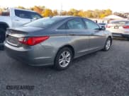 ✅ 2013 Hyundai Sonata GLS • VIN: 5NPEB4AC9DH655590 • Лот: 43512694. Опубликован ранее на IAAI с пробегом 237 750 миль. Бесплатный доступ к архиву аукционных продаж из США и подробный отчёт об истории автомобиля на DreamBid. Изображение 4.