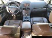 ✅ 2015 Lincoln MKT EcoBoost • VIN: 2LMHJ5AT3FBL04386 • Лот: 80186475. Опубликован ранее на Copart с пробегом 82 298 миль. Бесплатный доступ к архиву аукционных продаж из США и подробный отчёт об истории автомобиля на DreamBid. Изображение 8.