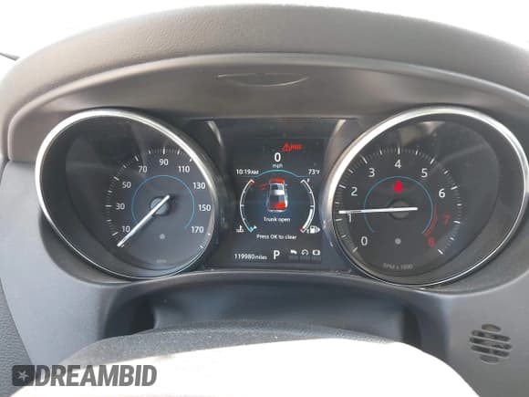 ✅ 2018 Jaguar XE 25t • VIN: SAJAR4FX7JCP35825 • Лот: 43260590. Опубликован ранее на IAAI с пробегом 119 980 миль. Бесплатный доступ к архиву аукционных продаж из США и подробный отчёт об истории автомобиля на DreamBid. Изображение 7.