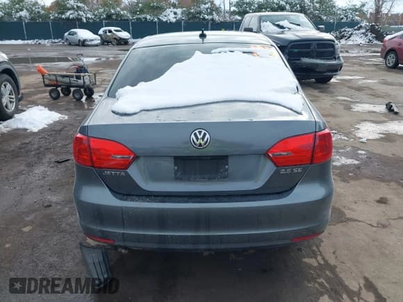 ✅ 2013 Volkswagen Jetta SE • VIN: 3VWDP7AJXDM356243 • Lot: 43667114. Listed on IAAI with 132,461 mi. Free auction sales archive from the USA and detailed vehicle history report at DreamBid. Image 17.