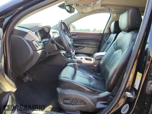 ✅ 2013 Cadillac SRX Performance Collection • VIN: 3GYFNHE32DS646713 • Lot: 80191315. Wystawiony na Copart z przebiegiem 162 023 mil. Bezpłatny archiwum sprzedaży aukcyjnych z USA i szczegółowy raport historii pojazdu na DreamBid. Zdjęcie 7.