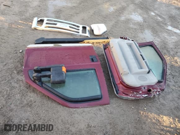 ✅ 2008 Ford F-250 XL • VIN: 1FTSX20Y38EC91999 • Lot: 87440815. Listed on Copart with 151,252 mi. Free auction sales archive from the USA and detailed vehicle history report at DreamBid. Image 12.