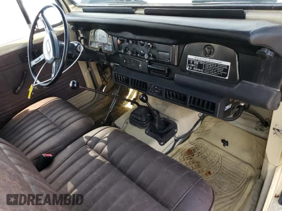 ✅ 1984 Toyota Land Cruiser • VIN: FJ40368090 • Лот: 73023494. Опубликован ранее на Copart с пробегом 305 миль. Бесплатный доступ к архиву аукционных продаж из США и подробный отчёт об истории автомобиля на DreamBid. Изображение 8.