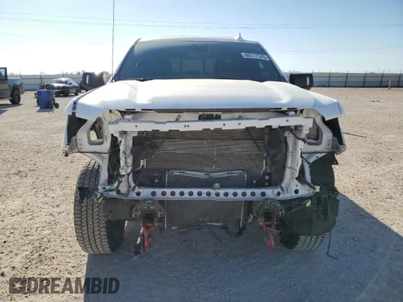 ✅ 2025 GMC Sierra 1500 AT4 • VIN: 3GTUUEE83SG191042 • Лот: 86717545. Опубликован ранее на Copart с пробегом 3 598 миль. Бесплатный доступ к архиву аукционных продаж из США и подробный отчёт об истории автомобиля на DreamBid. Изображение 5.