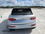 ✅ 2022 Bentley Bentayga V8 • VIN: SJAAM2ZV9NC011752 • Лот: 79142714. Опубликован ранее на Copart с пробегом Не указан. Бесплатный доступ к архиву аукционных продаж из США и подробный отчёт об истории автомобиля на DreamBid. Изображение 6.