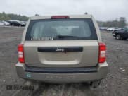 ✅ 2008 Jeep Patriot Sport • VIN: 1J8FT28018D555750 • Лот: 86293145. Опубликован ранее на Copart с пробегом Не указан. Бесплатный доступ к архиву аукционных продаж из США и подробный отчёт об истории автомобиля на DreamBid. Изображение 6.