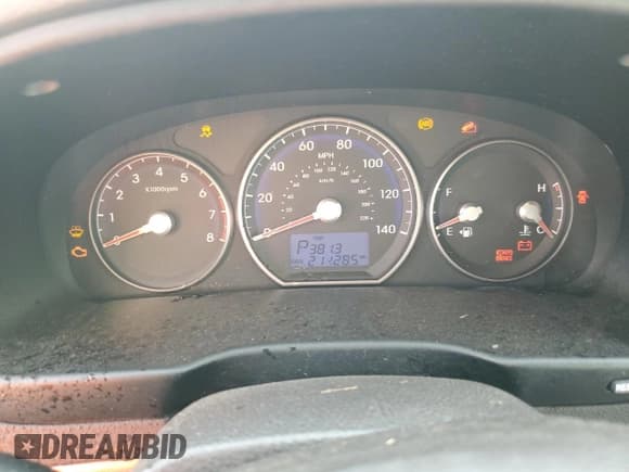 ✅ 2012 Hyundai Santa Fe GLS • VIN: 5XYZG3AB4CG155654 • Lot: 79248784. Listed on Copart with 211,285 mi. Free auction sales archive from the USA and detailed vehicle history report at DreamBid. Image 9.