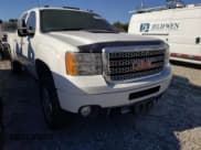 ✅ 2014 GMC Sierra 2500HD Denali • VIN: 1GT125E85EF133819 • Lot: 75329614. Wystawiony na Copart z przebiegiem Nie podano. Bezpłatny archiwum sprzedaży aukcyjnych z USA i szczegółowy raport historii pojazdu na DreamBid. Zdjęcie 4.