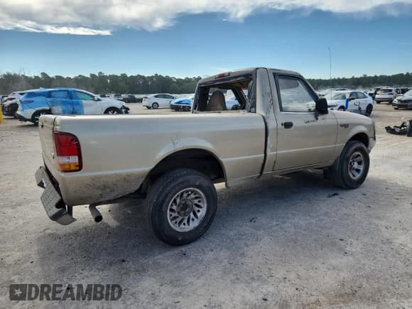 ✅ 2000 Ford Ranger XL • VIN: 1FTYR10C8YPB24299 • Lot: 83975925. Listed on Copart with 197,516 mi. Free auction sales archive from the USA and detailed vehicle history report at DreamBid. Image 3.