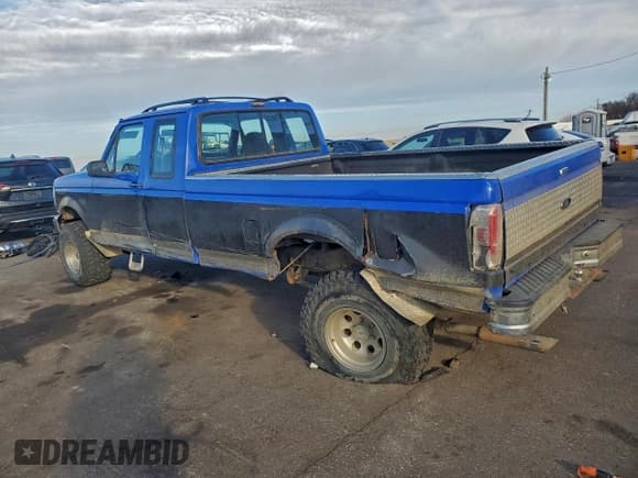 ✅ 1992 Ford F-150 • VIN: 1FTEX14N8NKB20072 • Lot: 93860195. Listed on Copart with 218,569 mi. Free auction sales archive from the USA and detailed vehicle history report at DreamBid. Image 2.