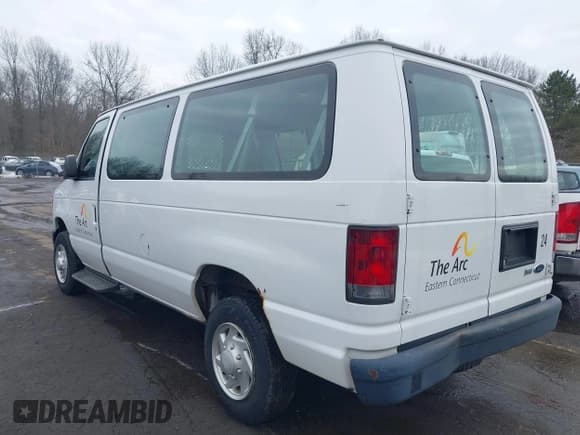 ✅ 2012 Ford Econoline Passenger XL • VIN: 1FBNE3BL3CDA16422 • Lot: 41631494. Wystawiony na IAAI z przebiegiem 227 484 mil. Bezpłatny archiwum sprzedaży aukcyjnych z USA i szczegółowy raport historii pojazdu na DreamBid. Zdjęcie 3.