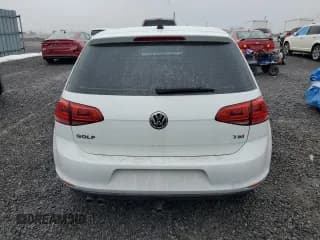 ✅ 2015 Volkswagen Golf TSI S • VIN: 3VW217AU6FM075241 • Lot: 92435865. Wystawiony na Copart z przebiegiem Nie podano. Bezpłatny archiwum sprzedaży aukcyjnych z USA i szczegółowy raport historii pojazdu na DreamBid. Zdjęcie 6.