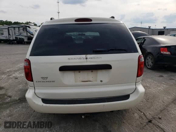 2005 Dodge Caravan SE с VIN 1D4GP24R35B226224, выставлен на аукционе Copart как лот 70879044 с пробегом 128 166 миль миль и Списание • Salvage title. История ставок и продаж доступна на DreamBid. Изображение 6.