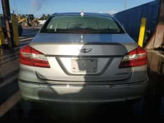 2013 Hyundai Genesis 3.8L z VIN KMHGC4DD0DU210490, wystawiony jako Copart lot #73828394 z przebiegiem Nie podano mil oraz Nie do naprawy • Non repairable. Historia ofert i sprzedaży dostępna na DreamBid. Obrazek 6.