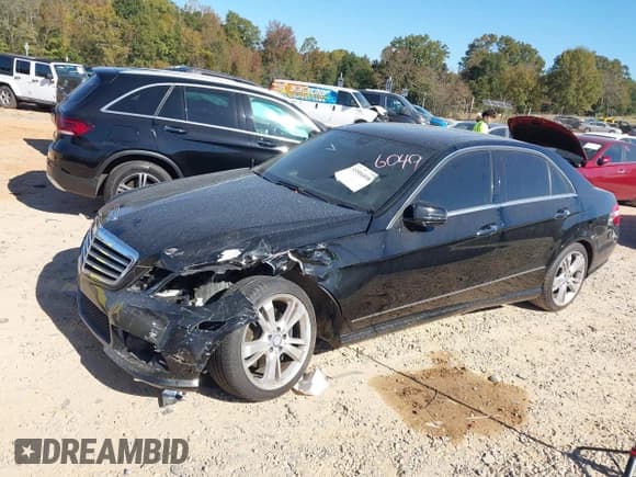 ✅ 2013 Mercedes-Benz E 350 Sport • VIN: WDDHF5KB6DA676049 • Lot: 43506898. Wystawiony na IAAI z przebiegiem 103 373 mil. Bezpłatny archiwum sprzedaży aukcyjnych z USA i szczegółowy raport historii pojazdu na DreamBid. Zdjęcie 17.