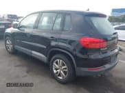✅ 2013 Volkswagen Tiguan S • VIN: WVGAV7AX4DW542159 • Lot: 43330191. Wystawiony na IAAI z przebiegiem 114 138 mil. Bezpłatny archiwum sprzedaży aukcyjnych z USA i szczegółowy raport historii pojazdu na DreamBid. Zdjęcie 3.