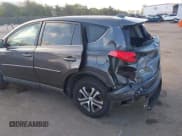 ✅ 2018 Toyota RAV4 LE • VIN: JTMBFREV1JJ734089 • Lot: 43487260. Listed on IAAI with 152,568 mi. Free auction sales archive from the USA and detailed vehicle history report at DreamBid. Image 17.