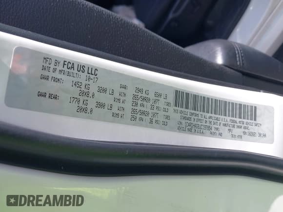 ✅ 2018 Dodge Durango SXT • VIN: 1C4RDHAG9JC197854 • Lot: 43096608. Wystawiony na IAAI z przebiegiem 93 935 mil. Bezpłatny archiwum sprzedaży aukcyjnych z USA i szczegółowy raport historii pojazdu na DreamBid. Zdjęcie 9.