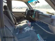 ✅ 2001 Chevrolet Suburban LS • VIN: 3GNEC16T71G284798 • Лот: 42501041. Опубликован ранее на IAAI с пробегом 254 858 миль. Бесплатный доступ к архиву аукционных продаж из США и подробный отчёт об истории автомобиля на DreamBid. Изображение 5.