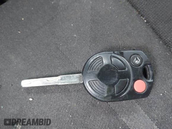 ✅ 2014 Ford Transit Connect XLT • VIN: NM0AS8F74E1150435 • Лот: 41897665. Опубликован ранее на IAAI с пробегом 173 016 миль. Бесплатный доступ к архиву аукционных продаж из США и подробный отчёт об истории автомобиля на DreamBid. Изображение 11.