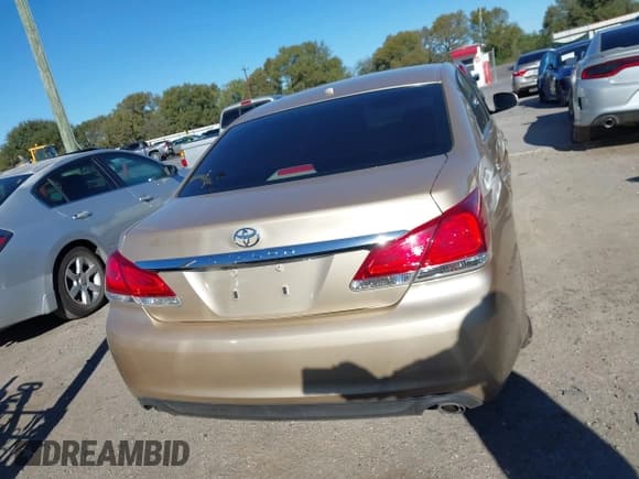 ✅ 2011 Toyota Avalon Limited • VIN: 4T1BK3DB6BU430770 • Lot: 43562420. Listed on IAAI with 106,918 mi. Free auction sales archive from the USA and detailed vehicle history report at DreamBid. Image 16.