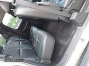 ✅ 2010 Chevrolet Silverado 1500 • VIN: 1GCYKTE22AZ298556 • Lot: 42663885. Wystawiony na IAAI z przebiegiem 189 643 mil. Bezpłatny archiwum sprzedaży aukcyjnych z USA i szczegółowy raport historii pojazdu na DreamBid. Zdjęcie 8.