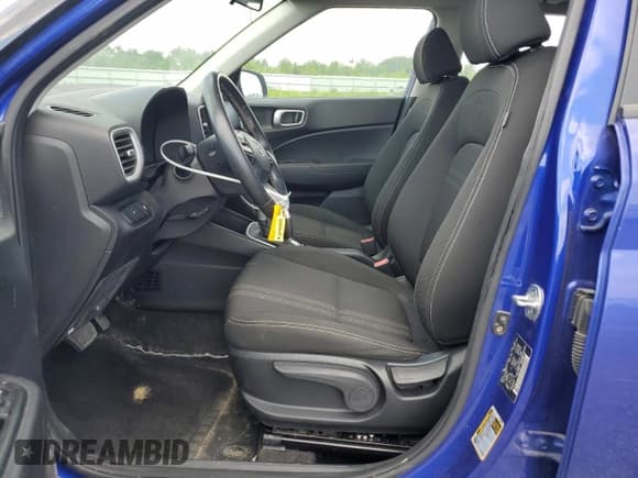 ✅ 2022 Hyundai Venue SEL • VIN: KMHRC8A32NU164853 • Lot: 60808645. Listed on Copart with 61,257 mi. Free auction sales archive from the USA and detailed vehicle history report at DreamBid. Image 7.