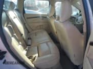 ✅ 2008 Volvo V70 • VIN: YV1BW982581020102 • Лот: 42049555. Опубликован ранее на Copart с пробегом 137 098 миль. Бесплатный доступ к архиву аукционных продаж из США и подробный отчёт об истории автомобиля на DreamBid. Изображение 11.