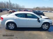 ✅ 2009 Dodge Avenger SE • VIN: 1B3LC46B29N562844 • Lot: 41775995. Wystawiony na IAAI z przebiegiem 142 570 mil. Bezpłatny archiwum sprzedaży aukcyjnych z USA i szczegółowy raport historii pojazdu na DreamBid. Zdjęcie 14.