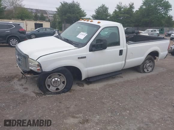 ✅ 2005 Ford F-250 XL • VIN: 1FTNF215X5EA96417 • Lot: 42220199. Listed on IAAI with 85,778 mi. Free auction sales archive from the USA and detailed vehicle history report at DreamBid. Image 2.
