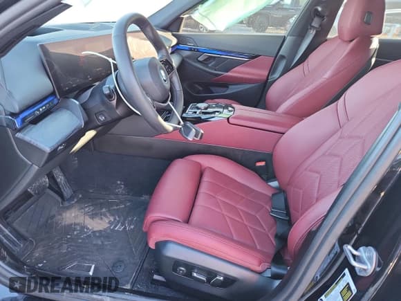 ✅ 2025 BMW i5 • VIN: WBY13HG09SCS17675 • Lot: 91157995. Listed on Copart with 9,365 mi. Free auction sales archive from the USA and detailed vehicle history report at DreamBid. Image 7.