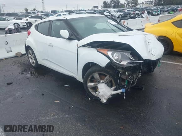 ✅ 2014 Hyundai Veloster • VIN: KMHTC6ADXEU186893 • Lot: 41510743. Wystawiony na IAAI z przebiegiem Nie podano. Bezpłatny archiwum sprzedaży aukcyjnych z USA i szczegółowy raport historii pojazdu na DreamBid. Zdjęcie 1.