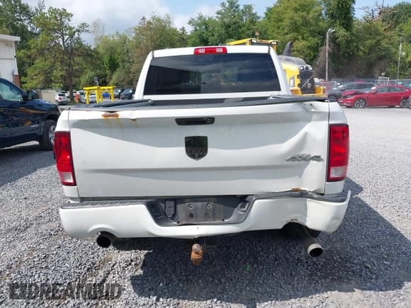 ✅ 2017 Ram 1500 Express • VIN: 1C6RR7KT4HS517788 • Lot: 43152315. Listed on IAAI with 158,357 mi. Free auction sales archive from the USA and detailed vehicle history report at DreamBid. Image 16.